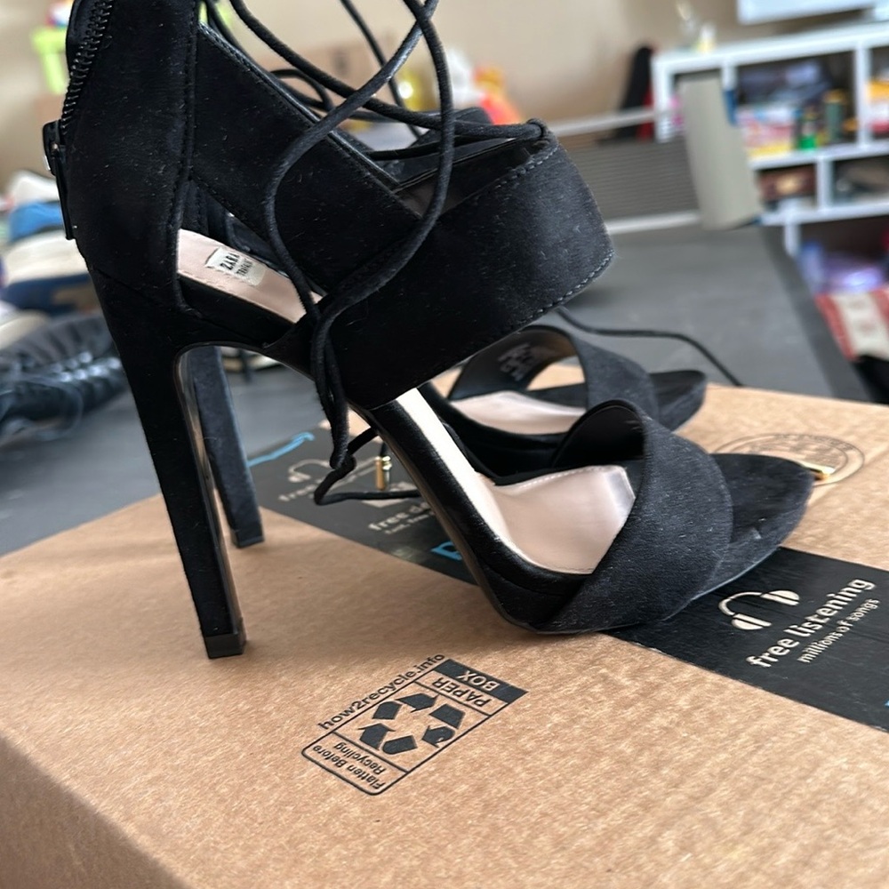 Zara Black Heels with Sleek Design
